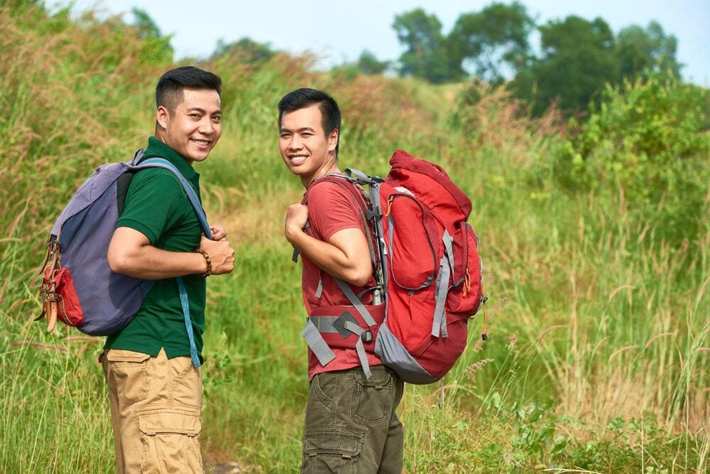 Trekking tours will have price differences depending on the schedule and the group of people. (Source: Freepik)
